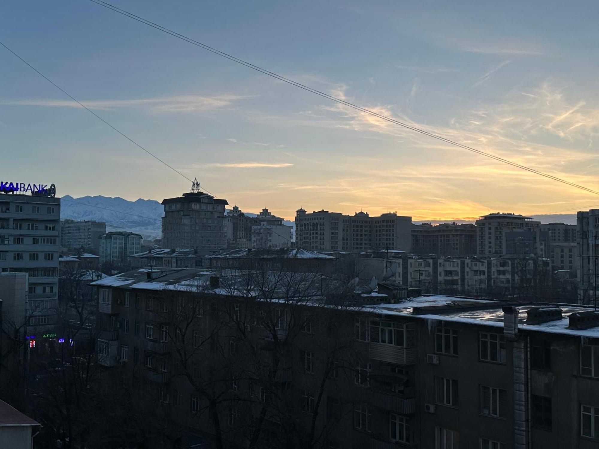 1-Room Apart. 21 On Usenbaeva 52 Near Eurasia Shopping Center Bishkek Bagian luar foto